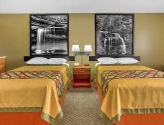 Super 8 By Wyndham Galva Hotel Ngoại thất bức ảnh