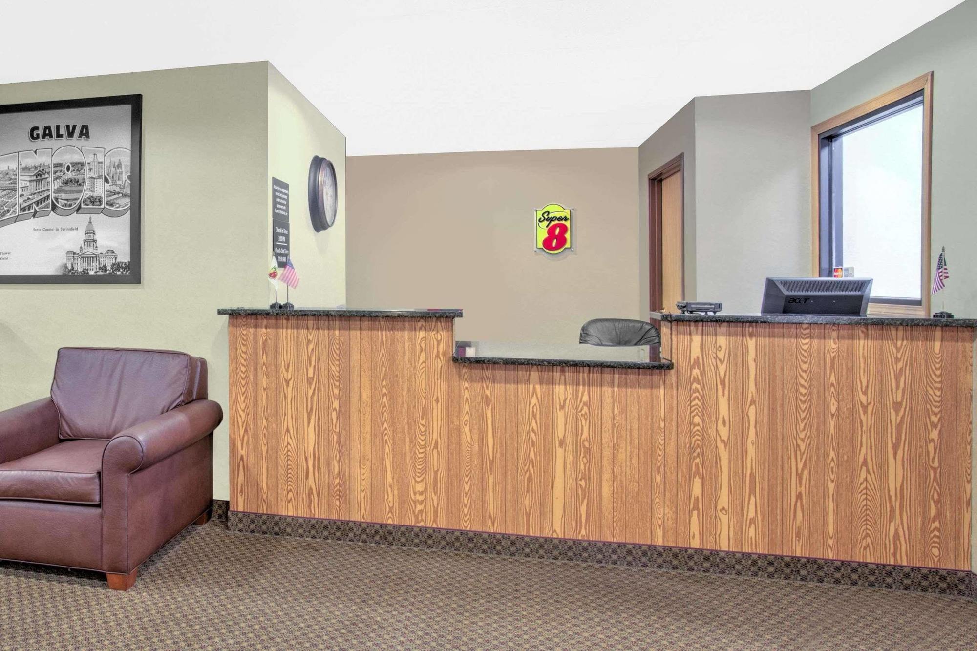 Super 8 By Wyndham Galva Hotel Ngoại thất bức ảnh